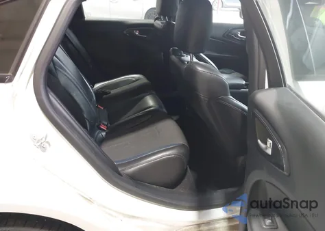 2016 Chrysler 200 S from USA, damaged, VIN 1C3CCCDG0GN151614